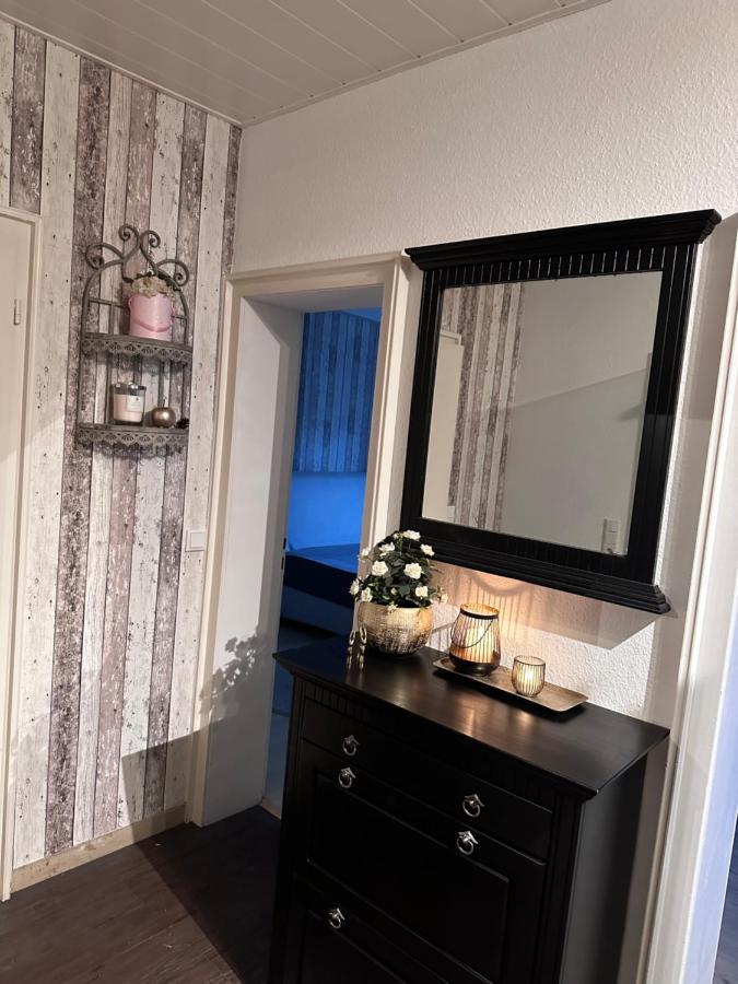 4 Zimmer 11 Personen Wohnung Garten Terrasse Grill 2 Badezimmer Вупперталь Экстерьер фото